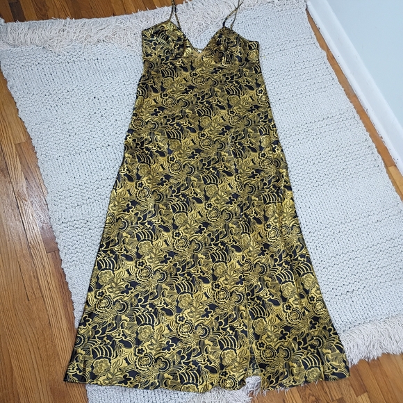 Black And Gold Sleeveless Floral Slip Maxi Nightgown - Picture 8 of 8